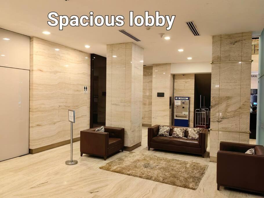 8 Klcc 5 Minutes To Jalan Alor Street Bukit Bintang Pavilion 10 Pax 3r2b Pangsapuri Kuala Lumpur