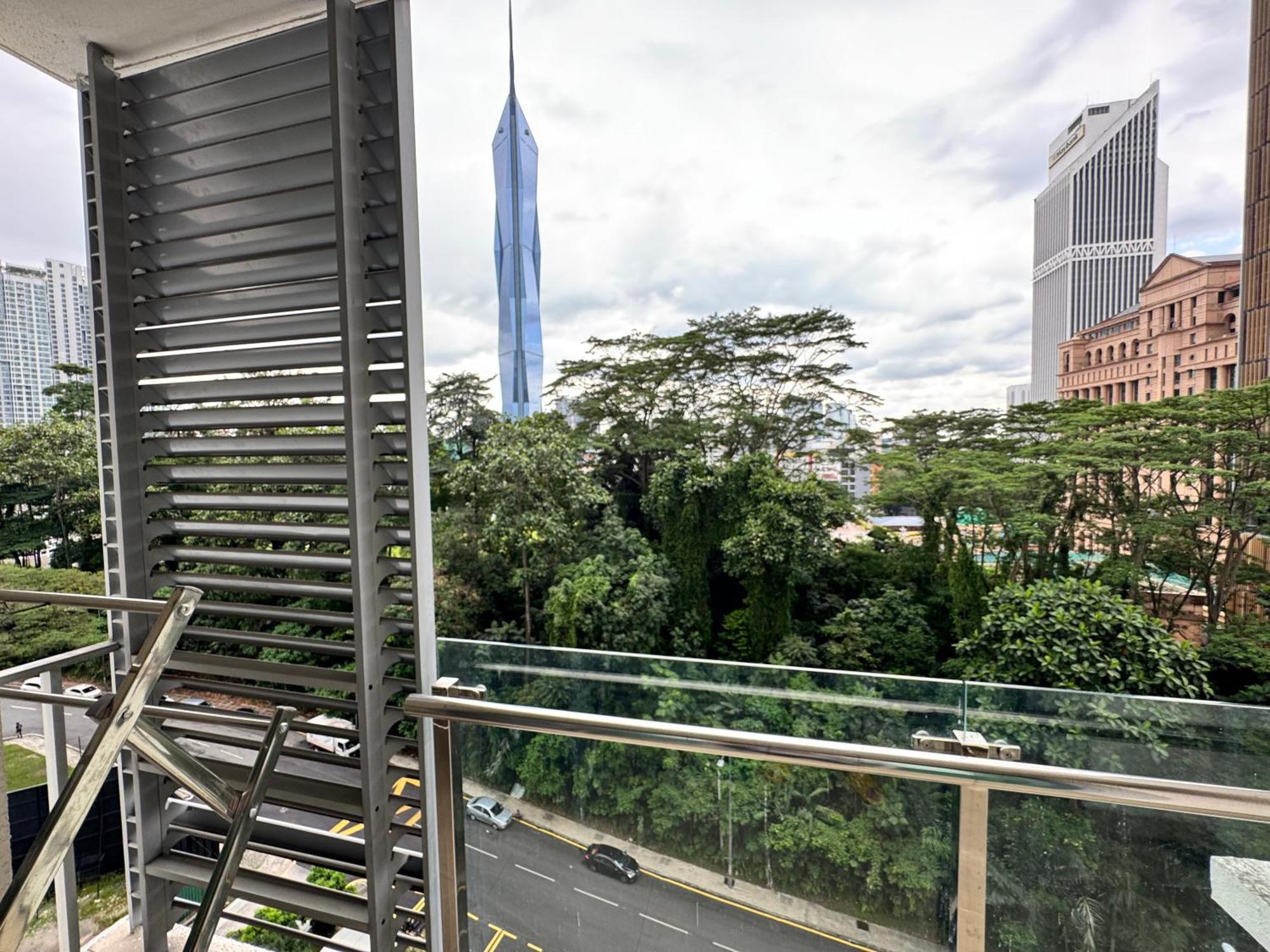 8 Klcc 5 Minutes To Jalan Alor Street Bukit Bintang Pavilion 10 Pax 3r2b