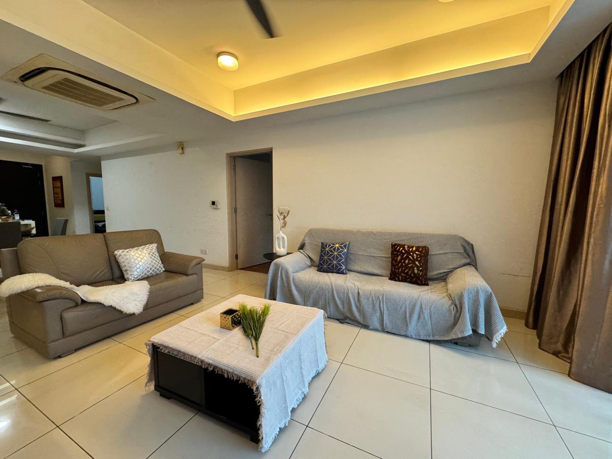 Pangsapuri 8 Klcc 5 Minutes To Jalan Alor Street Bukit Bintang Pavilion 10 Pax 3r2b